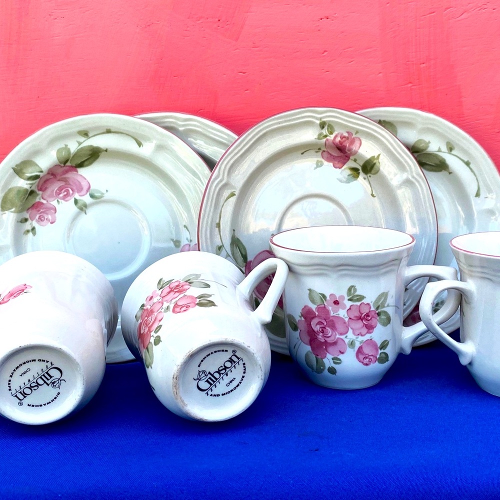 Teacup & Saucer